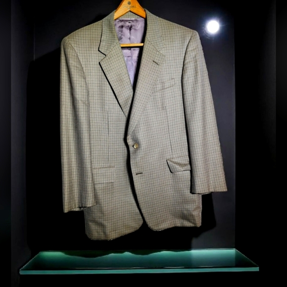 Hickey Freeman Other - Hickey Freeman Tan Sz 48 Checkered Blazer Lavender Lining Boardroom Collection